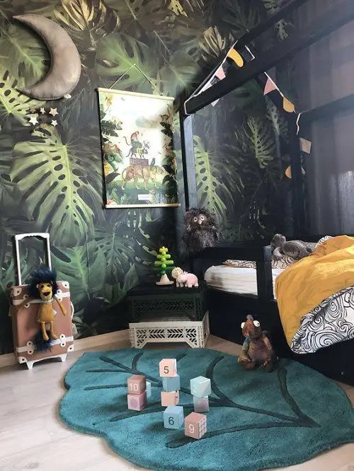 Large Foliage Printed Wall and Mat for the Forest Vibes