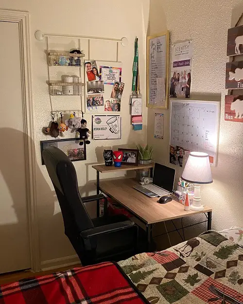 Instagram's Best Bedroom Office Ideas 17