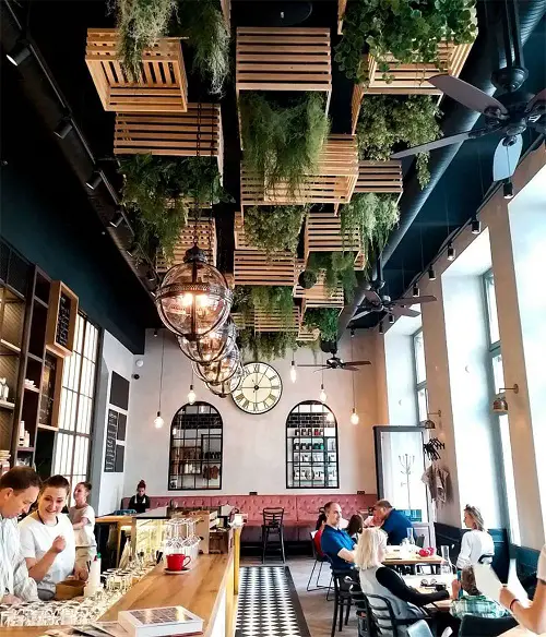 Luxury Green Roof over the Dining with Pallet Boxes