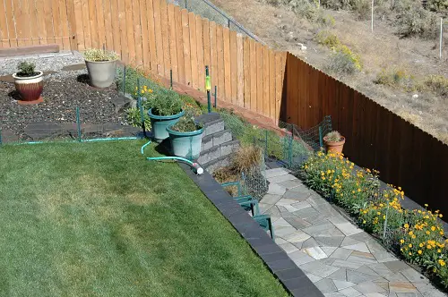Wood vertical Privacy Fence