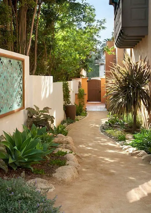 Side Yard Desert Landscaping Ideas 1