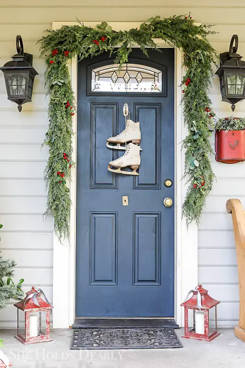 Creative A Pile of Wood Porch Décor Ideas 45