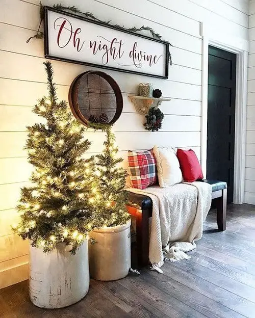 Santa's Coming to Town! porch decor