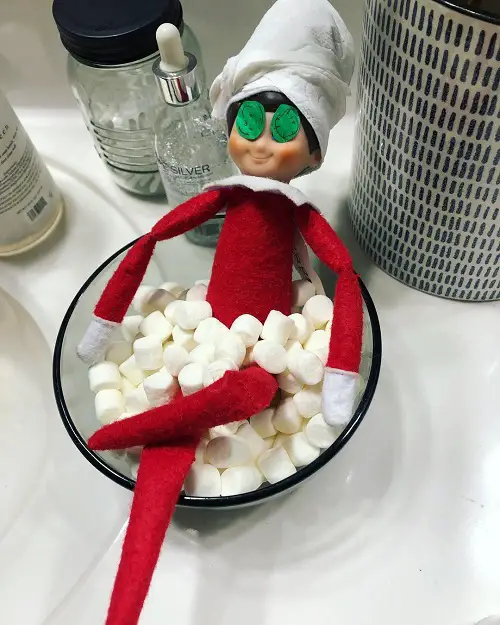 Elf Spa in Marshmallows