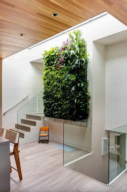 Garden on the Staircase A Large Vertical Garden