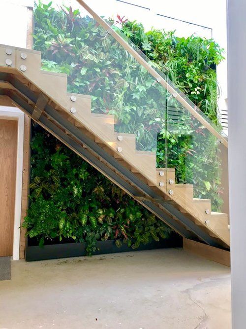 Garden on the Staircase Wall Ideas