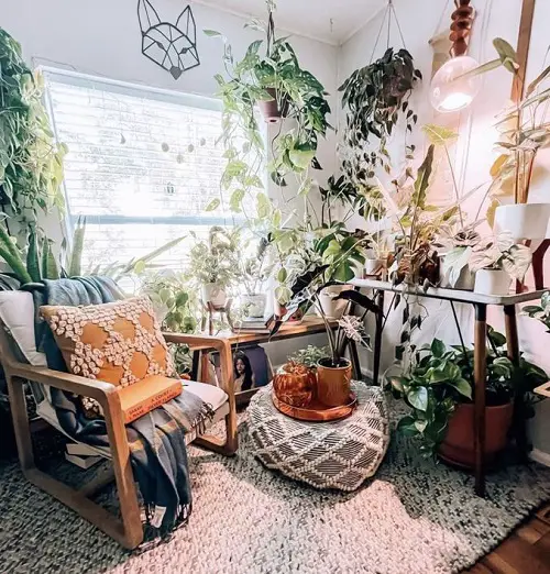 best Tiny Nook Made into a Mini Garden Indoors Ideas