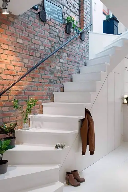 Stunning Garden on the Staircase Wall Ideas