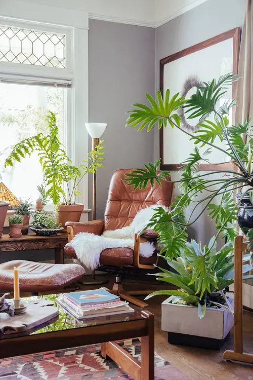 best Tiny Nook Made into a Mini Garden Indoors Ideas 8