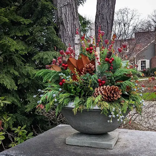 Front porch winter planters that work best 7