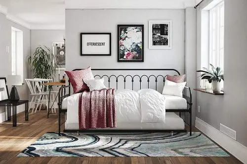 Daybed Ideas for Small Spaces 1