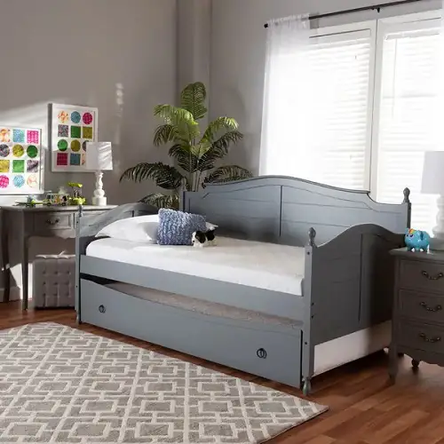 Wooden Daybed Ideas for Small Spaces