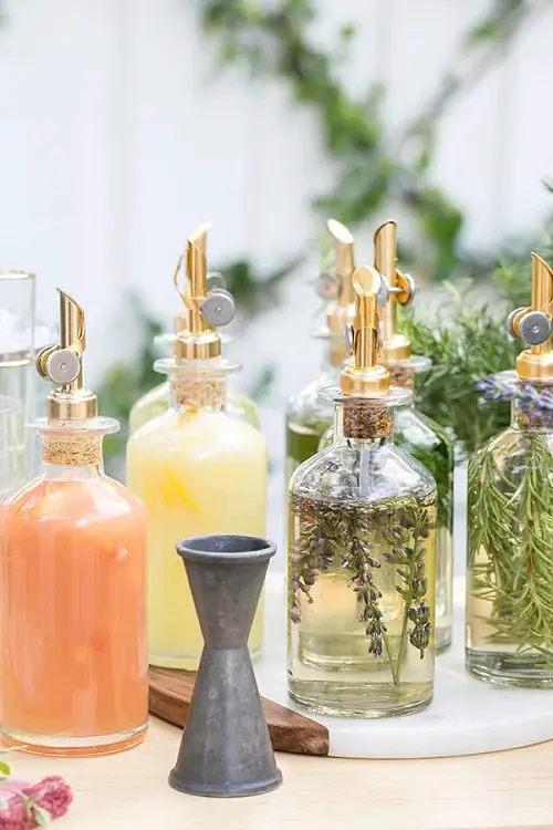 Cocktail Bar garden party idea