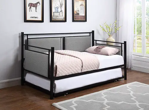 grey Daybed Ideas for Small Spaces