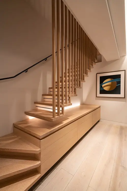 Dovetail Staircase Ideas for Small Spaces