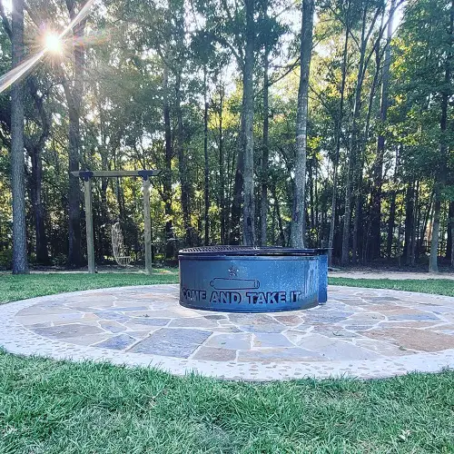 Firepit With Metal Cover