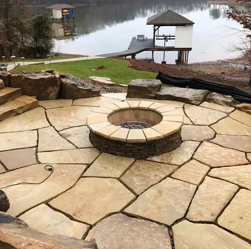 Lakeside Flagstone Patio