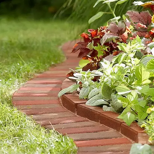 Classic Red Border Edge