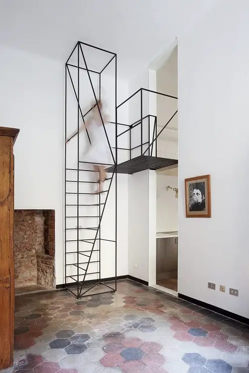 Metal Case Stair Ideas for Small Spaces