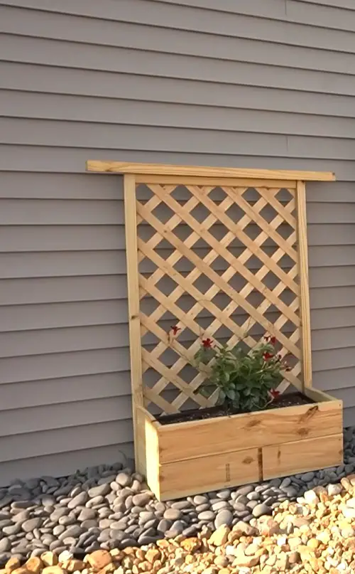 Scrap Wood Planter with Trellis for plants