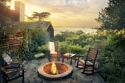 Amazing Flagstone Patio with Fire Pit Ideas 2