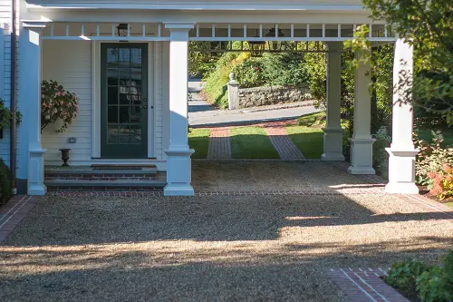Classic Pea Gravel Driveway