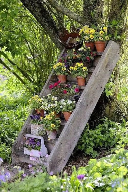 When 40 Cheap Flea Market Things Become Garden Ladder Plant Stand