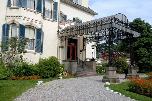 Circular Driveway