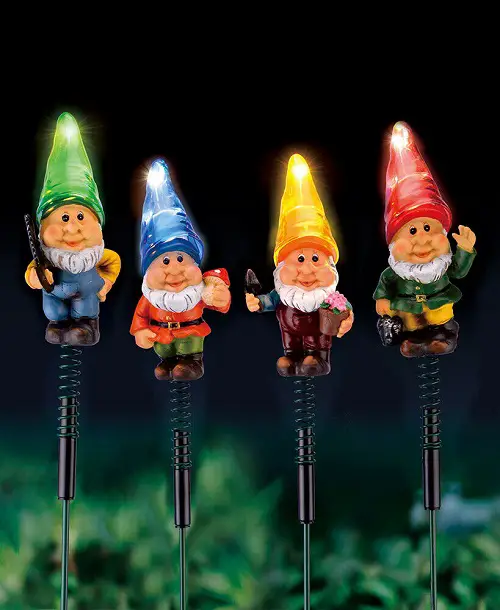 Fantastic DIY Gnome Garden Ideas 2