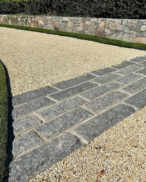 A Simple Gravel Design