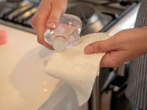 Johnson Baby Oil Uses for polishing