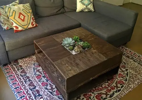 Arrange Some Plants in the Center of the Table