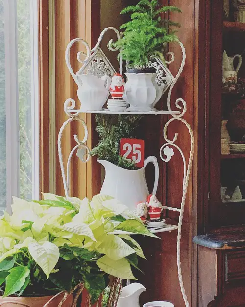 White Metal Plant Stand