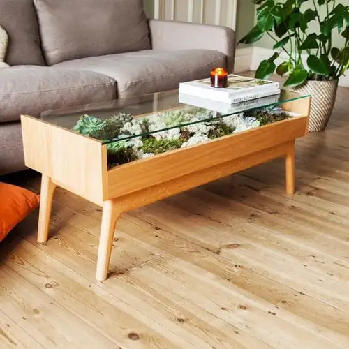 Fantastic Plant A Green Table in the Living Room