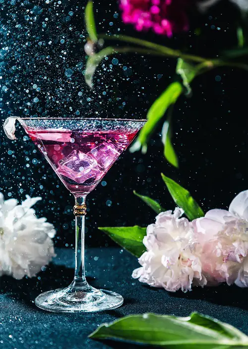 best Edible Flowers for Cocktails