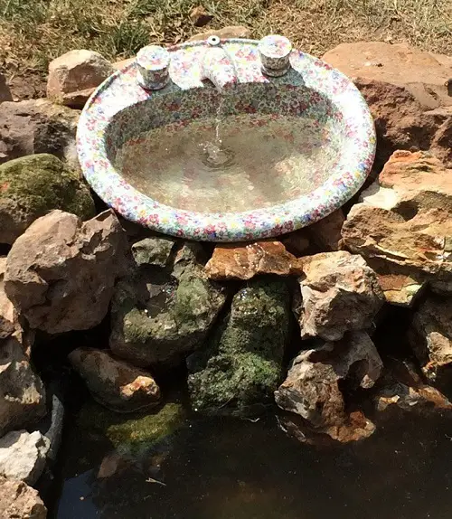 beautiful Sink Fountain in garden ideas