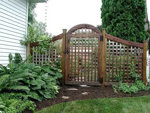 Cedar Arched Lattice Fence
