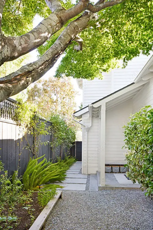 unique Side House Landscaping Ideas 67