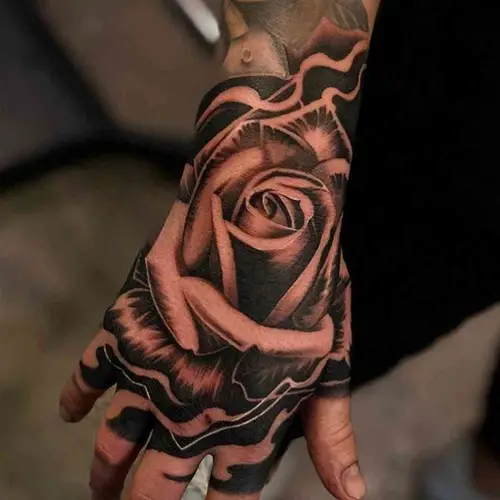 Trendy Rose on Hand