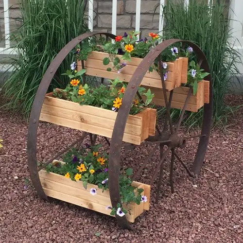 Ideas to Display Plants in Vintage Wheel with Kitchen Crates