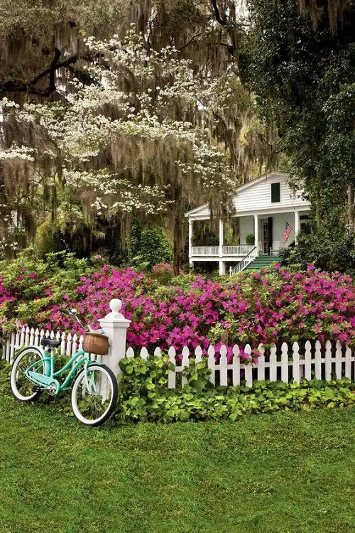 Vegetable Garden White picket Fence Ideas