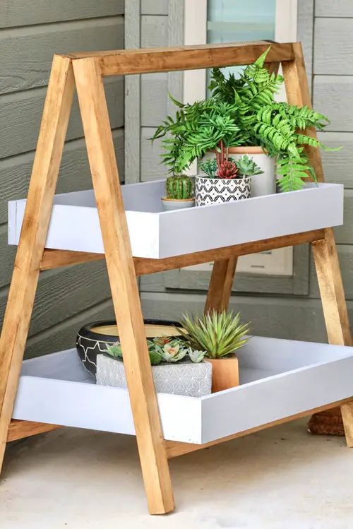 DIY Foldable Tray Table Plant Stand