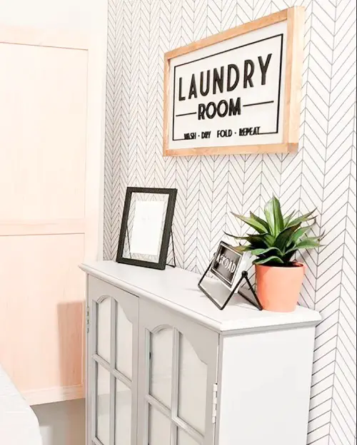 Wood Frame Sign for Laundry DIY