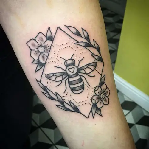 Bumble Bee Tattoo in Diamond with Flowers