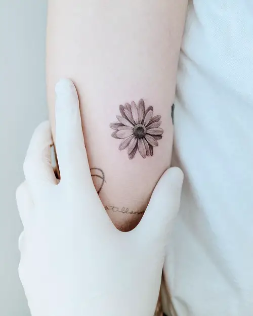 small flower tattoo ideas