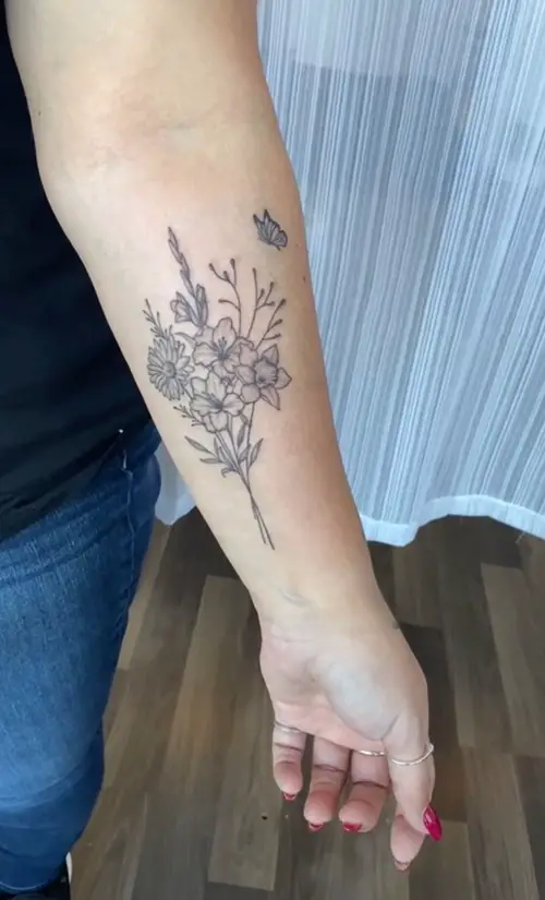 Aster, Gladiola, and Narcissus Bouquet Idea