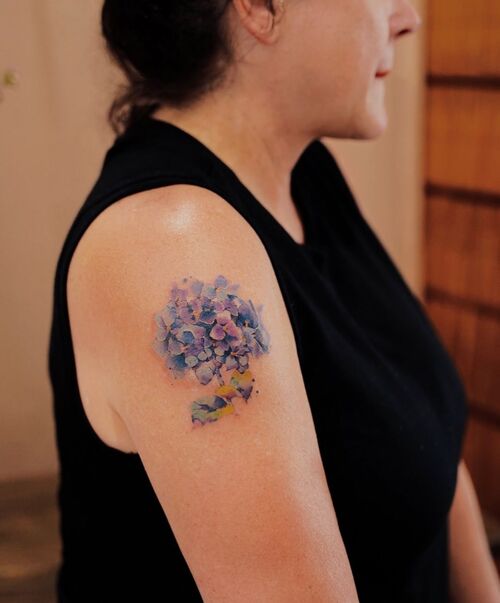 Blue Hydrangeas without Lines tattoo ideas