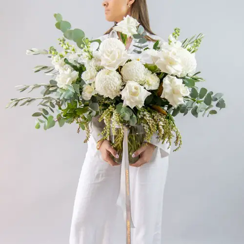 What Does It Mean When Someone Gives You a White Rose
