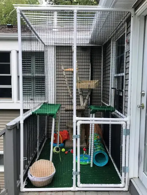 Amazing DIY Catio ideas 4