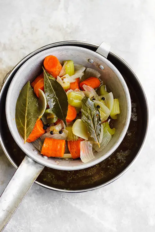 Best Herbs to Grow For Soups 7